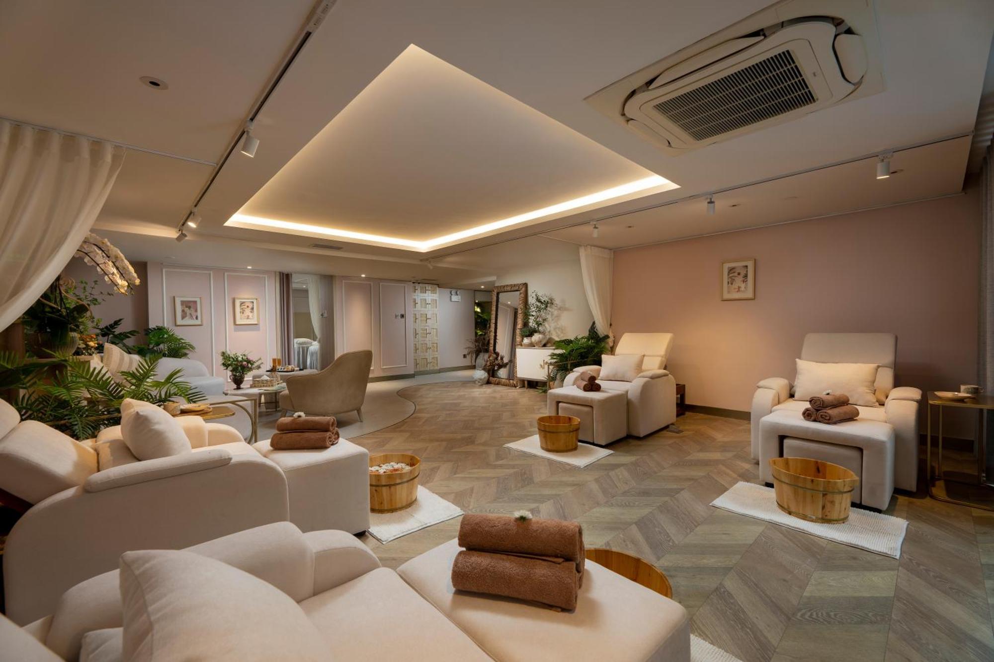 Hanoi Le Jardin Hotel & Spa Exterior photo