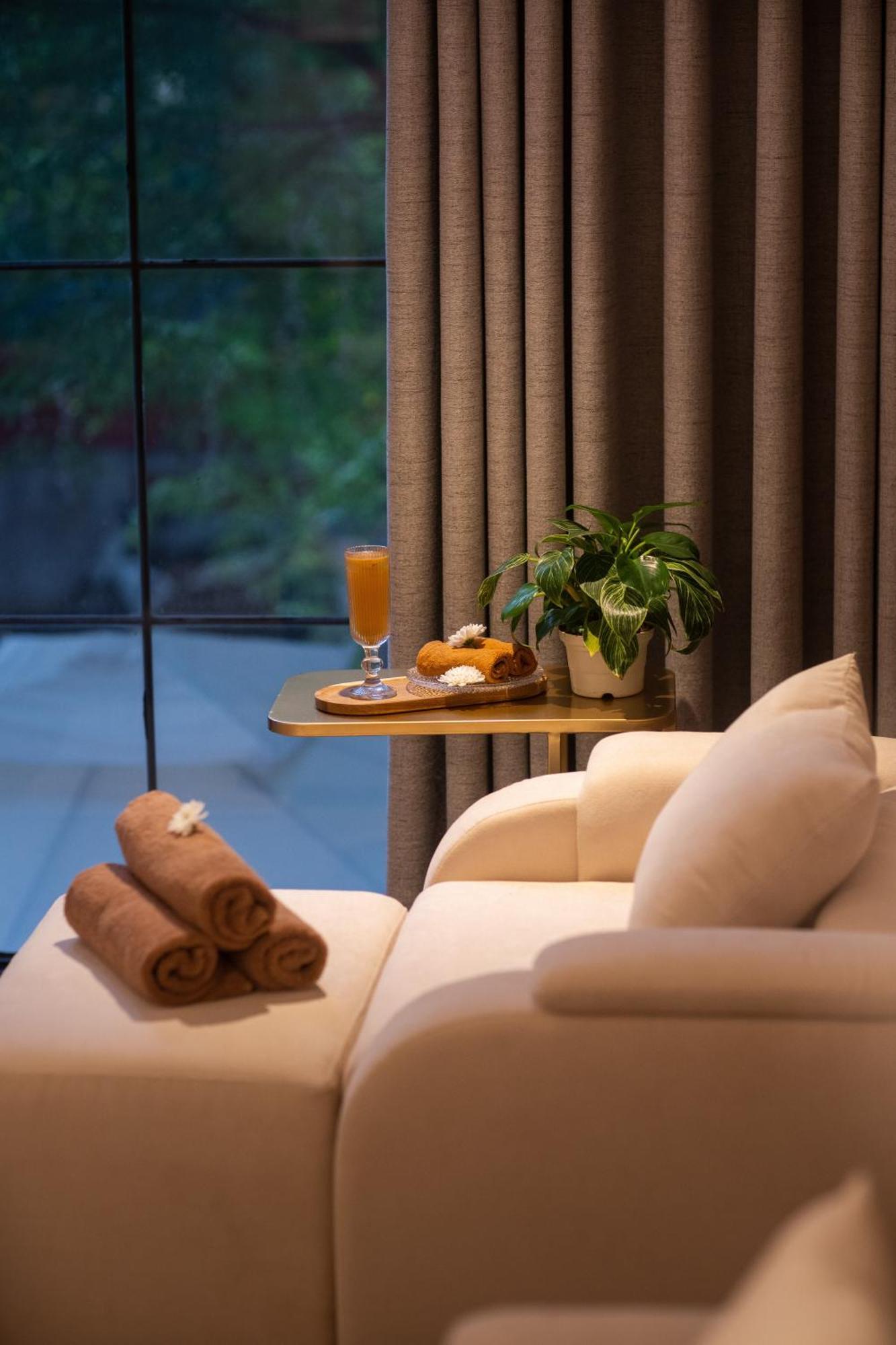Hanoi Le Jardin Hotel & Spa Exterior photo